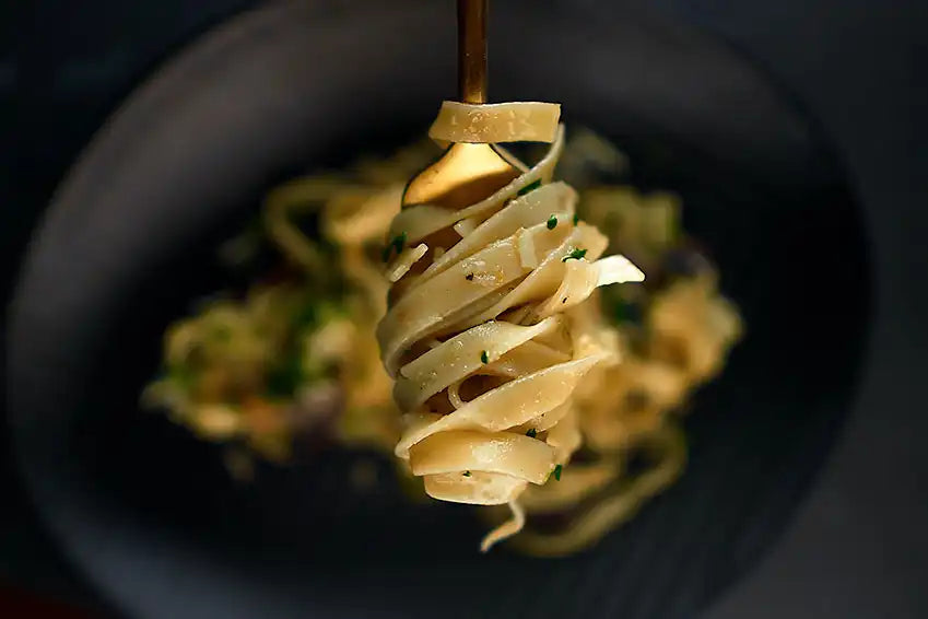 Pappardelle med artiskokker og soltørrede tomater