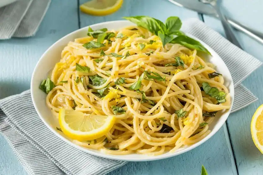 Pasta med citron og frisk basilikum - enkelt og lækkert tilbehør